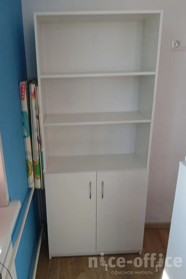 Мебель для персонала Simple фото в интерьере 1